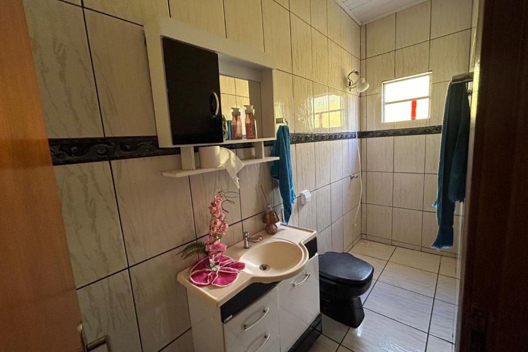 Photo of Bathroom in Esmeralda