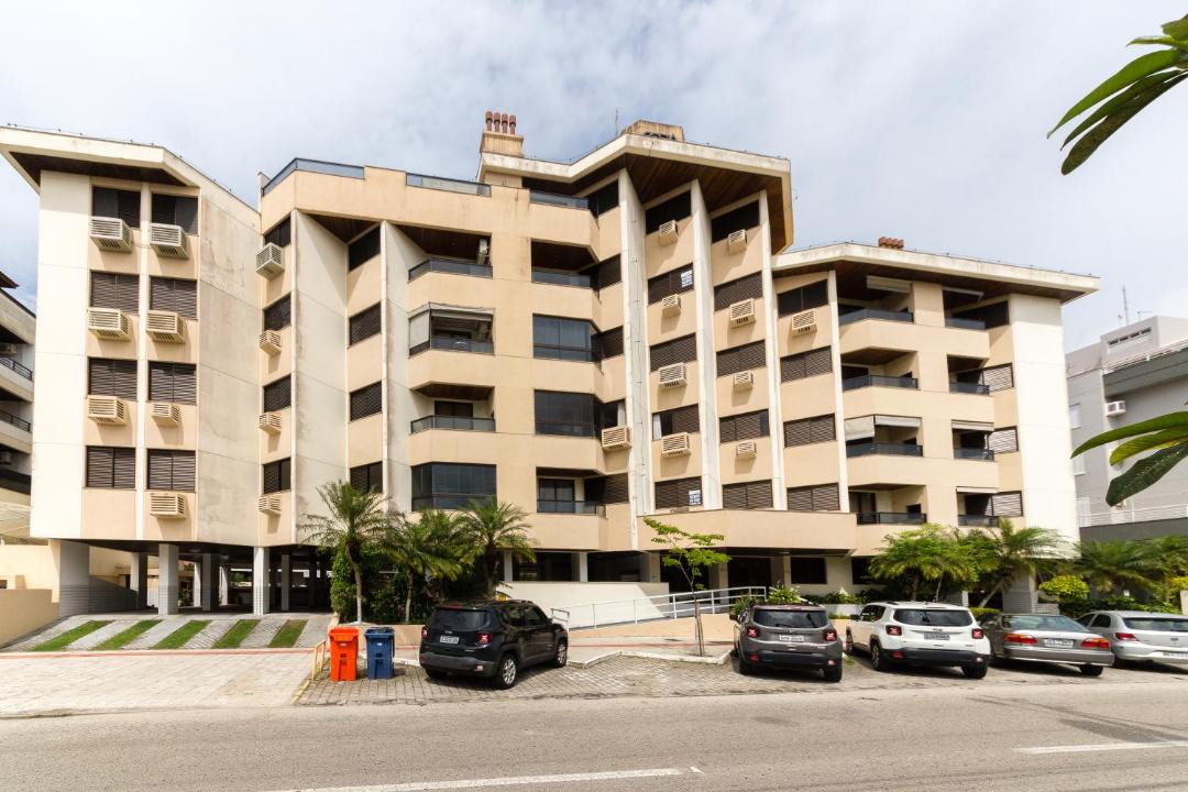 Photo of Buildings in Jurere Internacional