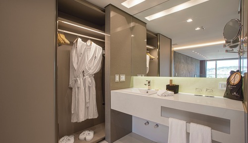 Club Twin Room
