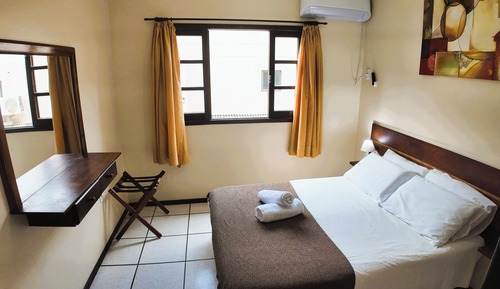 Economy Room