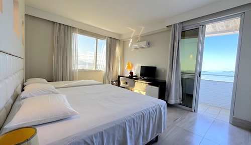 Quarto casal ou duplo luxo FRENTE MAR 