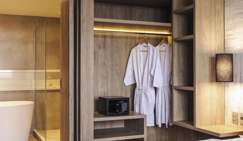 Superior Suite, 1 King Bed