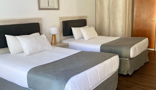 Superior Room, 2 Twin Beds, Garden View