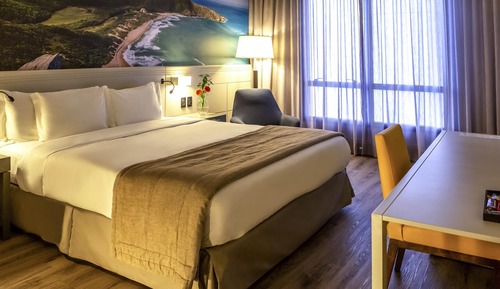 Superior Room, 1 King Bed