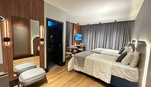 Deluxe Double Room Single Use