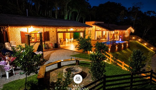 Premium Cottage, Pool Access, Mountain View