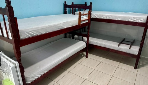 Shared Dormitory, Men only