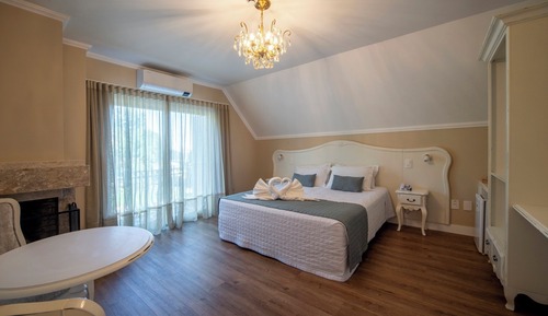 Romantic Double Room
