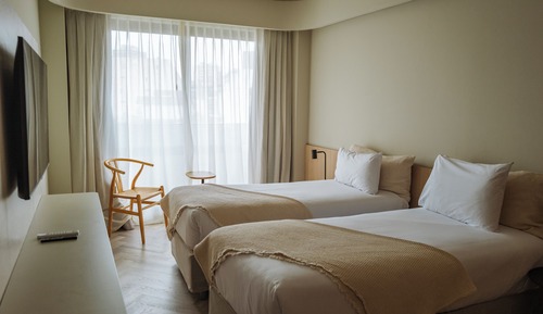 Classic Twin Room, Balcony, City View