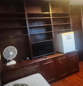 Basic Triple Room with Shared Bathroom