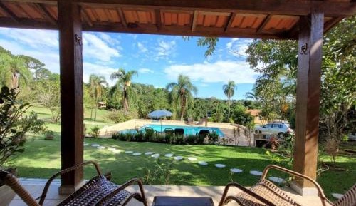 Queen Suite with Pool View