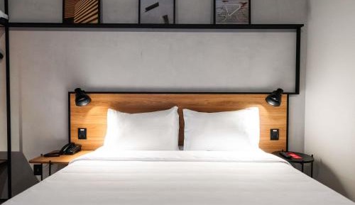 Standard Non Smoking Room with One Double Bed