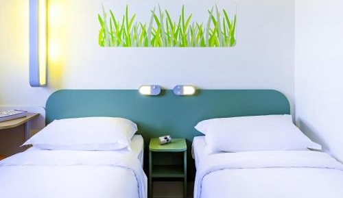 Standard Apartment with Two Single Beds