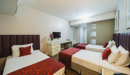Luxury Triple Room