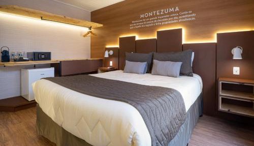 Queen Room with Spa Bath