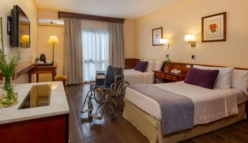 Room adapted for people with reduced mobility
