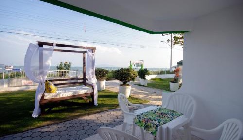 Two-Bedroom Apartment with Balcony and Sea View