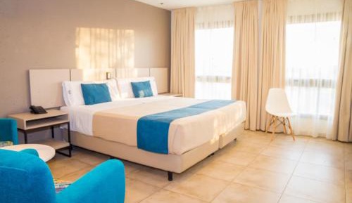 Suite with Hot Tub