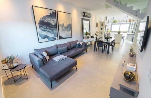 Foz do Iguacu Villa | Charming & Modern Villa with KING BED in the hear of Foz do Igua