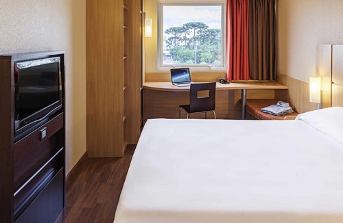 Aguas Belas Hotel | ibis Curitiba Aeroporto