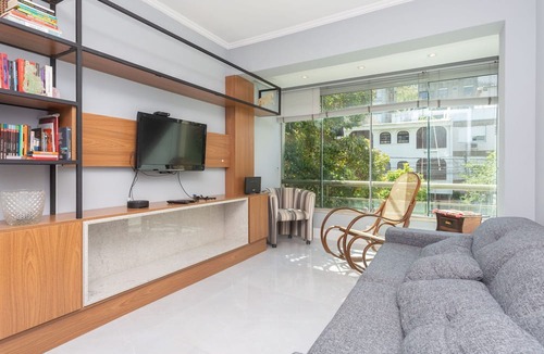 Mont'Serrat Apartment | Apto Amplo em rua Tranquila na Auxiliadora