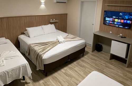 Praia da Armacao do Itapocoroi Hotel | La Roza Hotel and Grill Restaurant