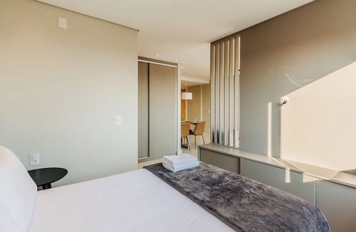 Petropolis Apartment | Loft de luxo com Garagem no Petrópolis AHO1402