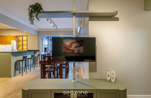Castelo Branco Apartment | 3BR Apt w/Balcony 240m From Sea Meia Praia Eio203