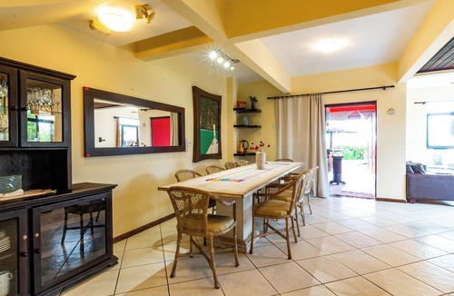 Canto Grande Hotel | Olhos verdes Guest house