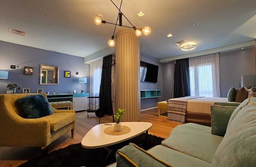 La Perla Hotel | HOTEL KONKE