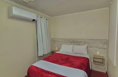 Sao Pelegrino House | Casa do Rogério Hostel - shopping