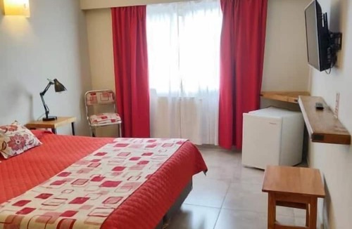 10 de Diciembre Hostel | Hostal El Korú