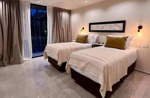 Yerba Buena Hotel | CATALINA HOTEL YERBA BUENA