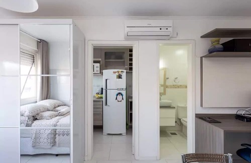 Cristo Redentor Apartment | Great studio, Bourbon Wallig Shopping Mall, Cristo Redentor and Conceição Hospitals. and