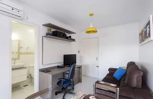 Cristo Redentor Apartment | Great studio, Bourbon Wallig Shopping Mall, Cristo Redentor and Conceição Hospitals. and