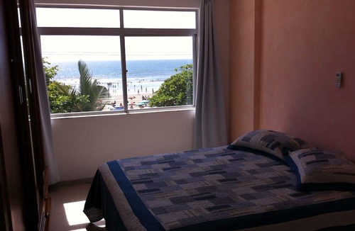 Centro Apartment | Balneario Camboriu/3 bedrooms/4 ares-cond/Sea Front/Barbecue/Foot to sand