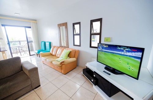 Praia do Morro Apartment | MARTHA SCHWANTZ BUILDING 202, 4 bedroom apartment - 2 garages 200m from MORRO BEACH.
