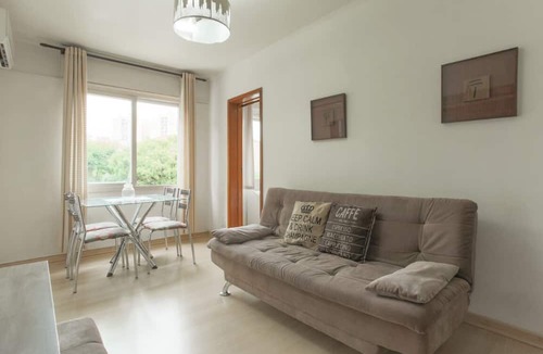 Passo da Areia Apartment | Great fit, Iguatemi Mall, Bourbon Country Mall, American Consulate