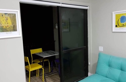 Copacabana Hotel | Apartment-hotel located just two blocks from Copacabana Beach and 10 km from the airport.