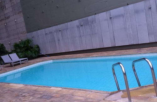 Copacabana Hotel | Apartment-hotel located just two blocks from Copacabana Beach and 10 km from the airport.