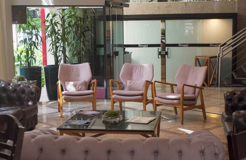 Civic Center Hotel | Sleek Single Room in Curitiba Ideal for Executives Seeking Work + Relax Balance