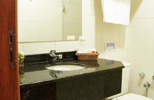 Centro Hotel | Central Curitiba Stay | Pet-Friendly | 0.4 mi to Praça do Migrante