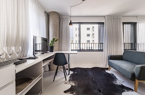 Auxiliadora Apartment | Go 24 By My Way