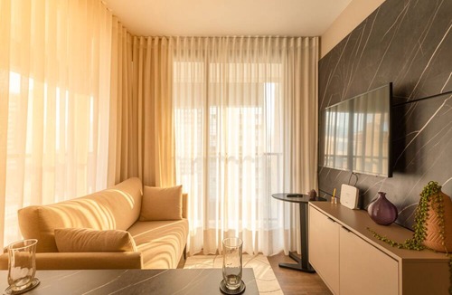 Alto da Gloria Apartment | Easy Life Campos Salles by Xtay