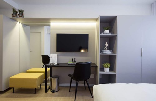 Mont'Serrat Apartment | Charlie The Arch Moinhos