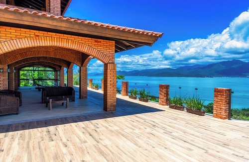Florianopolis Villa | Mansão VOAR