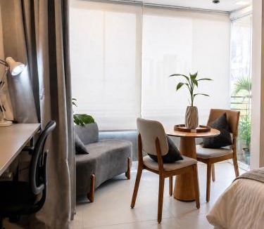 Santo Amaro Apartment | Estúdio Ao Lado Do Metrô Borba Gato ,Consulado EUA