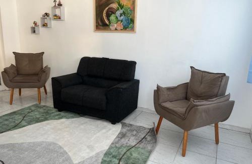 Jardim Primavera House | Casa completa para grupo familiar ou trabalhadores comporta tranquilamente seis hóspedes em 2 quartos e 1 Suite