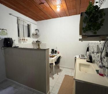 Cidade Nova Apartment | Apartamento-Iguaba-até3pessoas-econômico-15min dino