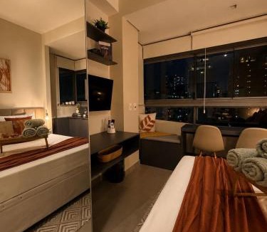 Pinheiros Apartment | Flat Âmbar - novo, moderno e completo